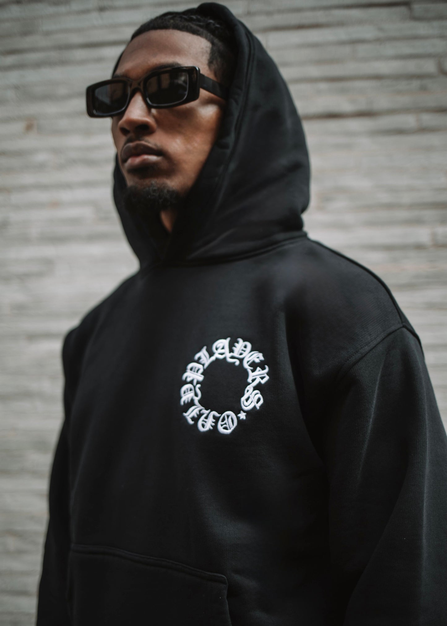 BLACK EMBROIDERED HOODIE