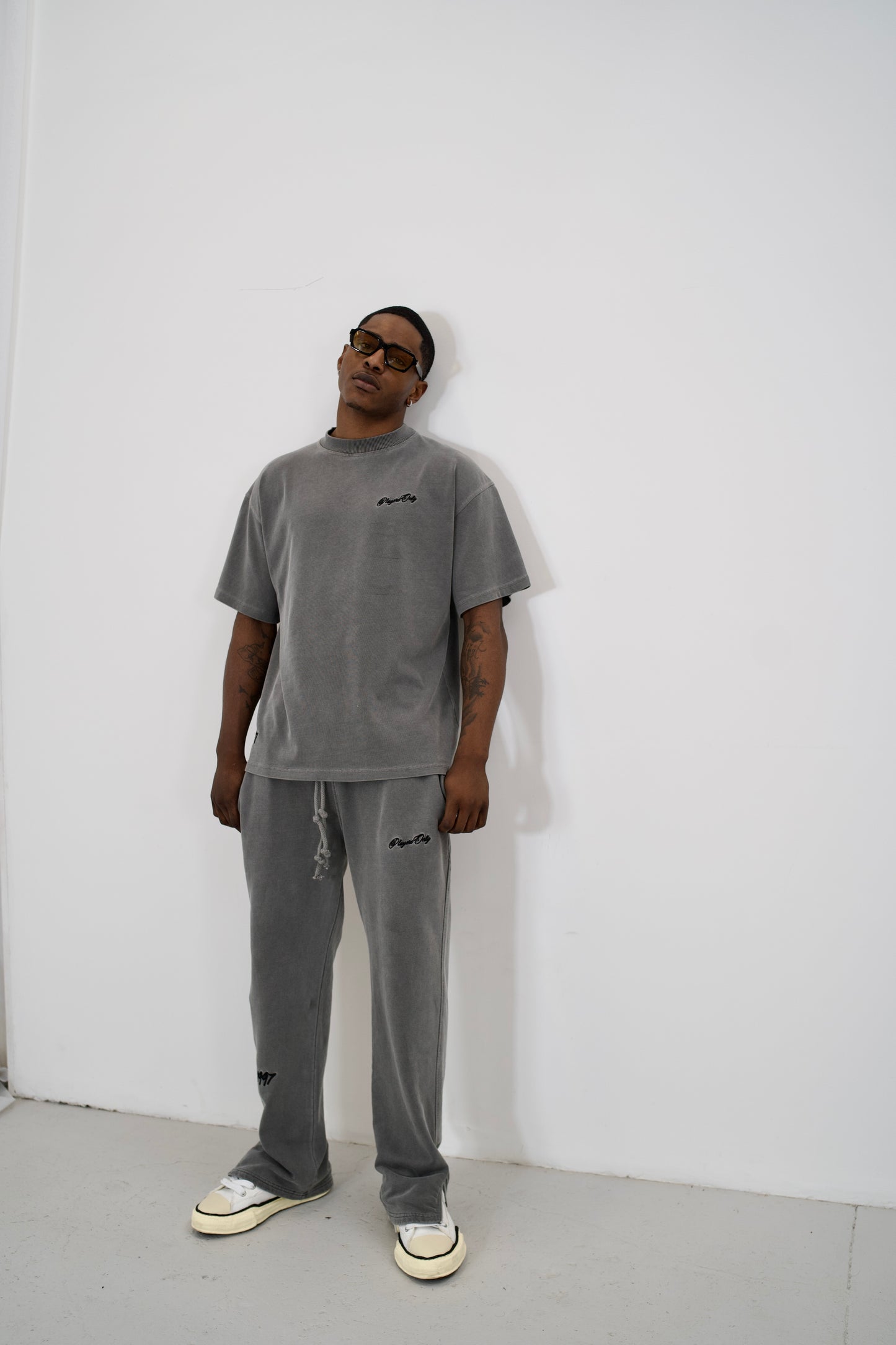 VINTAGE CHARCOAL ZIPPER PANTS