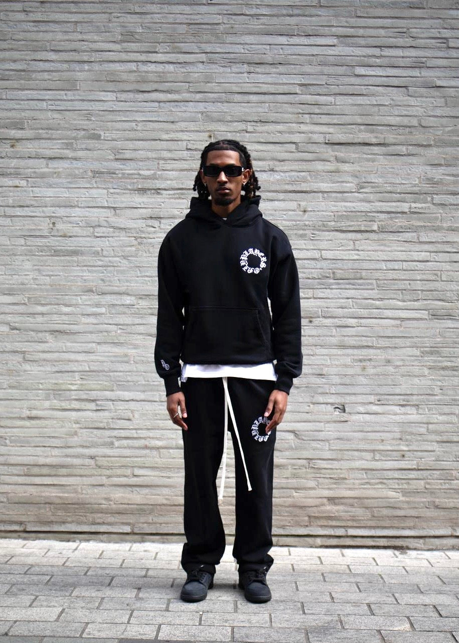 BLACK EMBROIDERED HOODIE