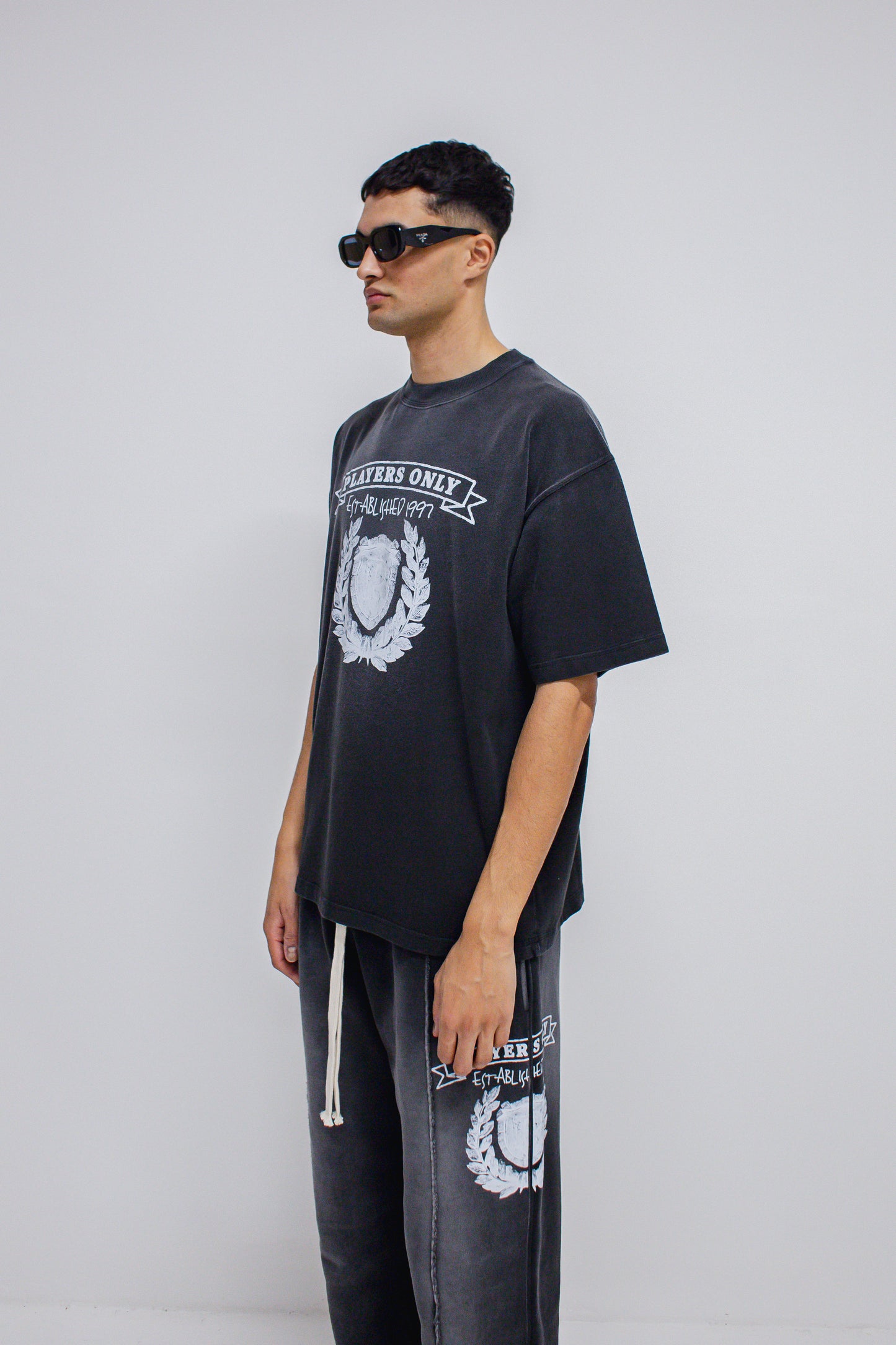 FADE OUT BLACK TEE