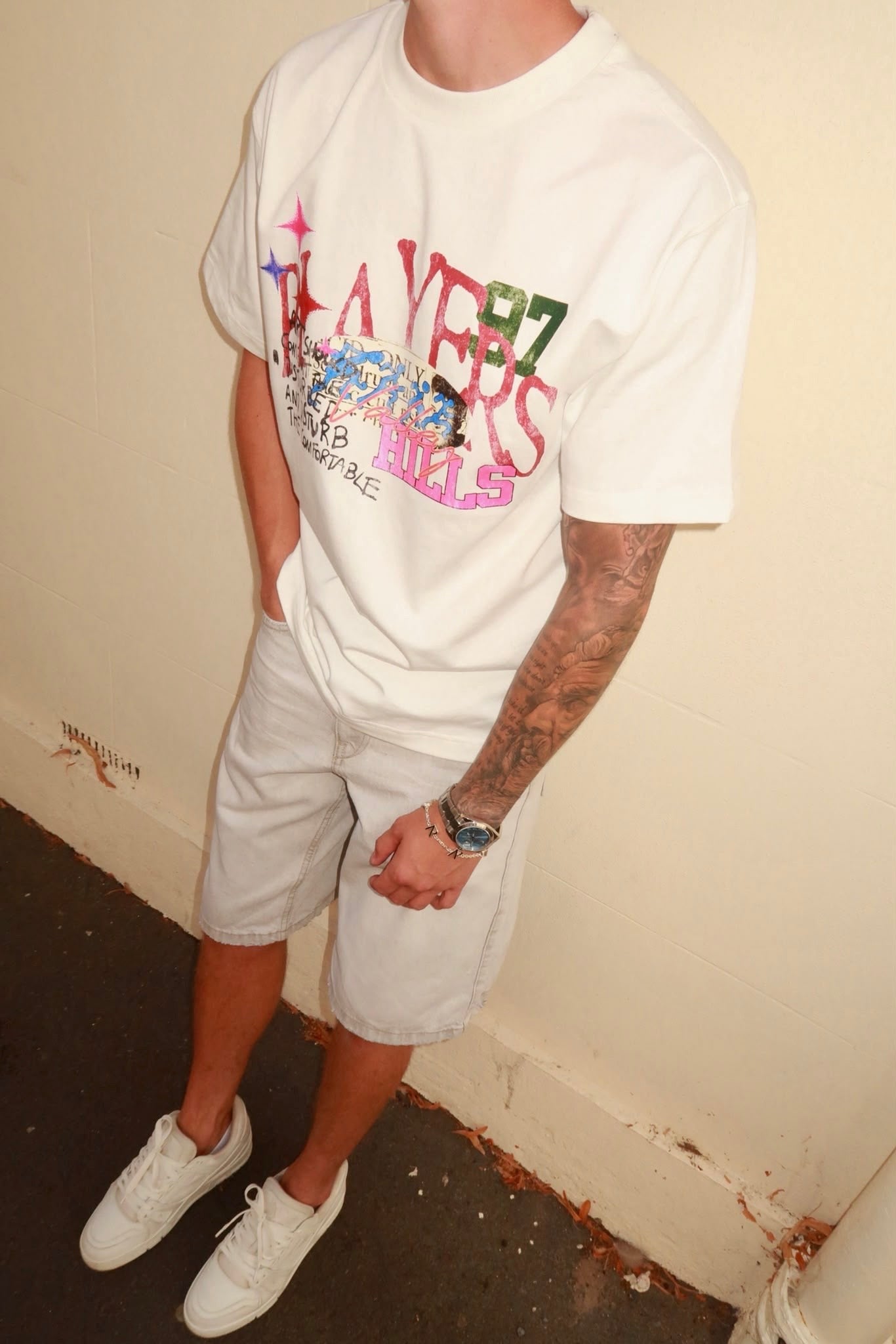 PLAYERS HILLS ECRU TEE